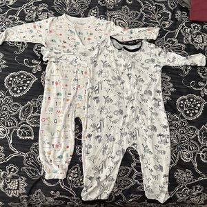 Magnetic me footless rompers 6-9 months